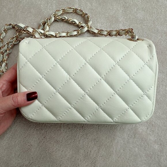 Simons Small Quilted Smooth Leather Bag in Ivory/Cream - Picture 6 of 11